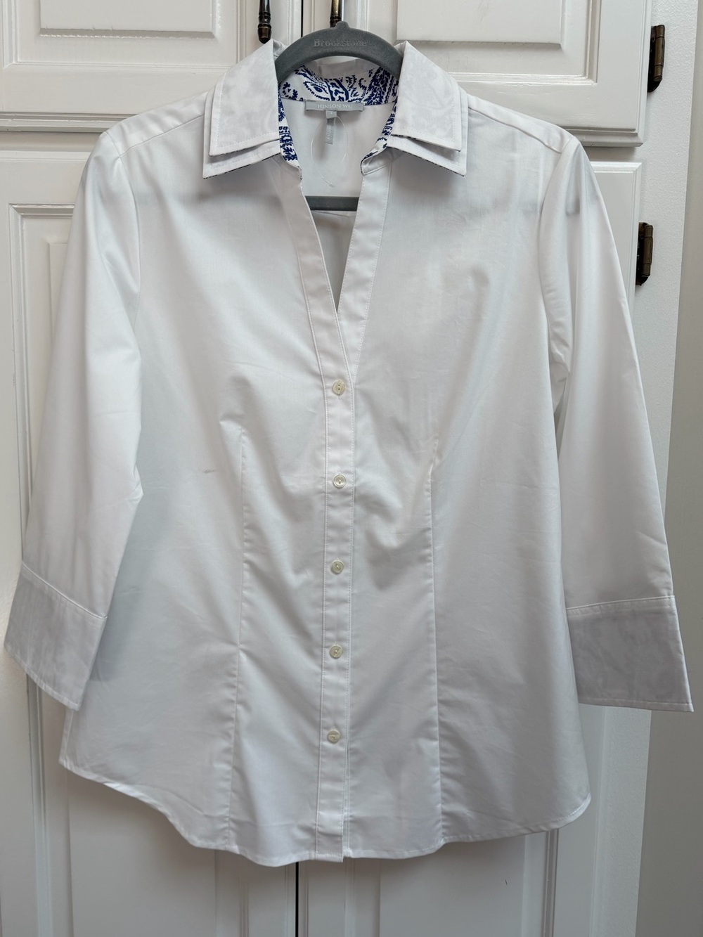 NWOT Hinson Wu White Button Down Shirt with Contrasting Cuffs Size 4